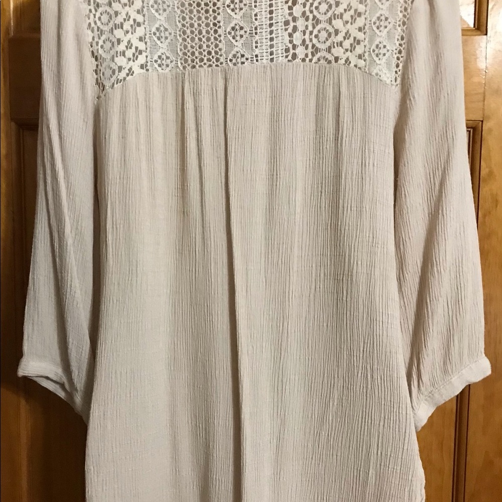 Umgee Beige Blouse Size Small 4 - 6 
60% Cotton - Picture 9 of 13